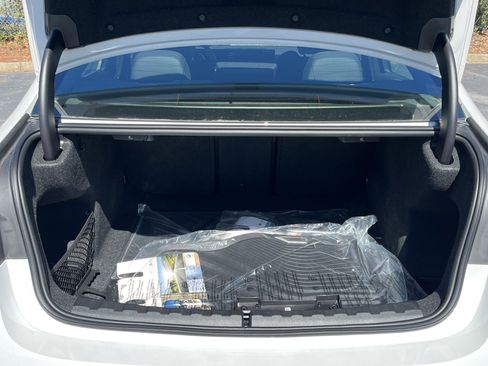 New 2026 BMW 330i Sedan w/ Premium Package image 27