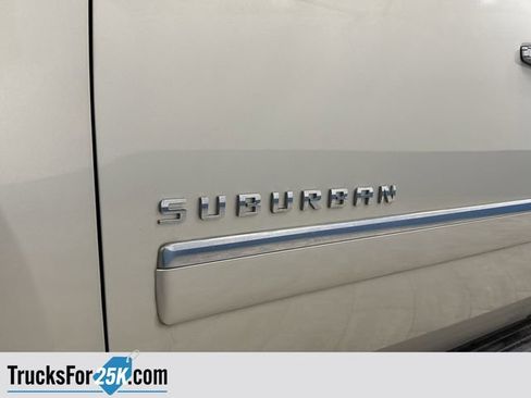 Used 2013 Chevrolet Suburban LTZ image 39