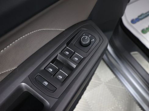 Used 2022 Volkswagen Atlas SE w/ Black Wheel Package image 31