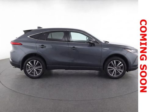 Used 2021 Toyota Venza LE image 10