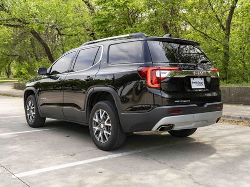 Used 2023 GMC Acadia SLT image 7