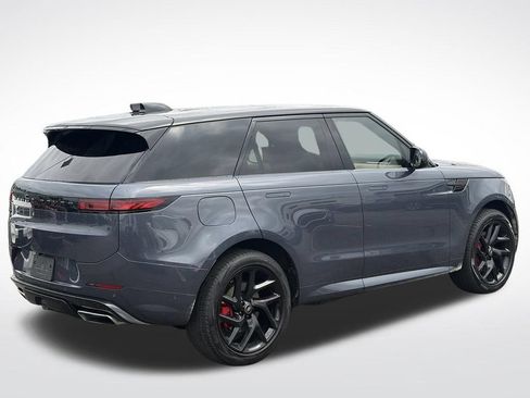 Used 2025 Land Rover Range Rover Sport Dynamic SE AWD/4WD image 5