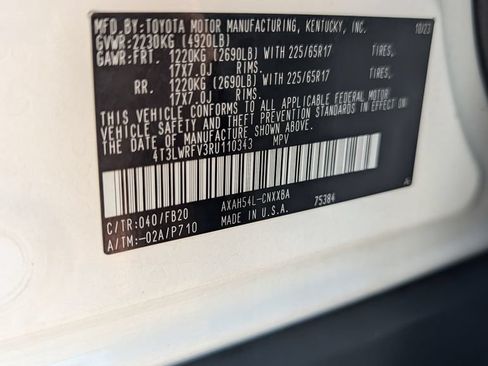 Used 2024 Toyota RAV4 LE AWD/4WD image 27