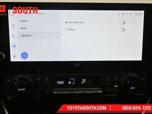 Used 2024 Toyota Grand Highlander AWD image 14