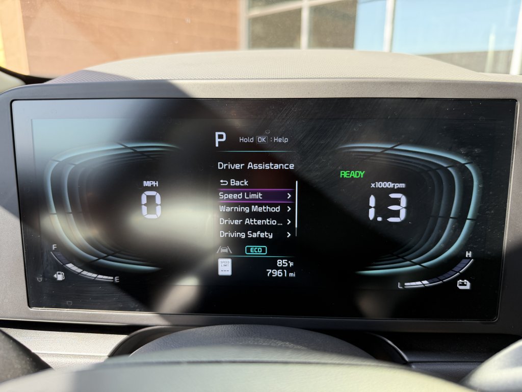 Used 2024 Kia Niro LX FWD image 20