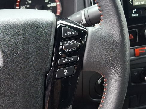 Used 2025 Nissan Frontier PRO-4X AWD/4WD image 22