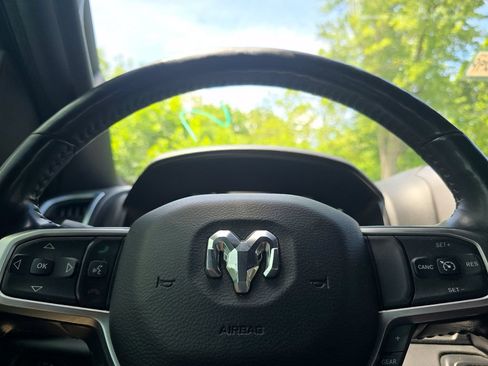 Used 2019 RAM 1500 Big Horn AWD/4WD image 24