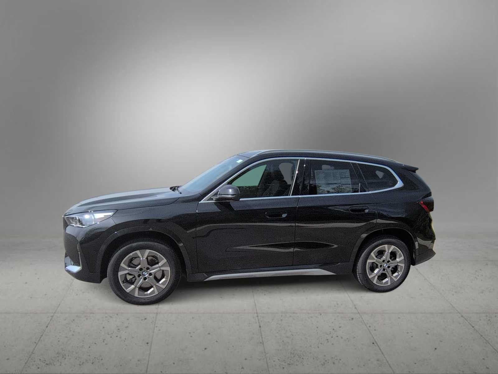 Used 2026 BMW X1 xDrive28i w/ Technology Package AWD/4WD image 5