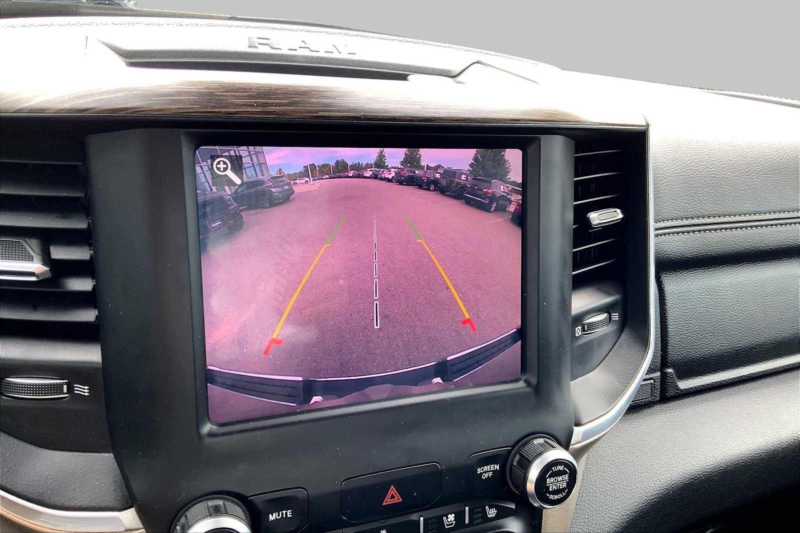 Used 2019 RAM 1500 Laramie AWD/4WD image 27