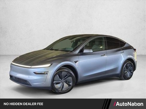 Used 2026 Tesla Model Y Long Range AWD/4WD image 1