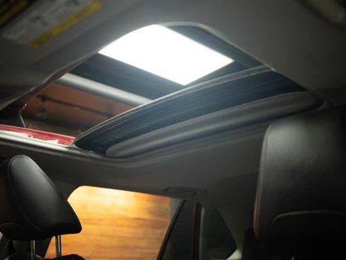 Used 2021 Toyota RAV4 XLE Premium w/ Carpet Mat Package (TMS) FWD image 32