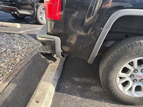 Used 2015 GMC Sierra 1500 SLE w/ SLE Value Package image 5