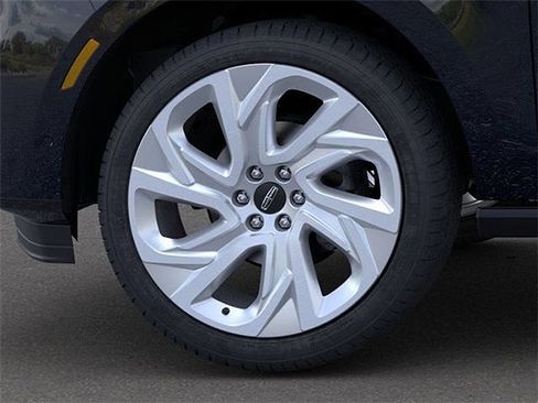 Certified 2025 Lincoln Navigator Reserve AWD/4WD image 34