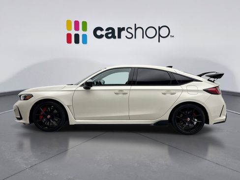 Used 2024 Honda Civic Type R image 2