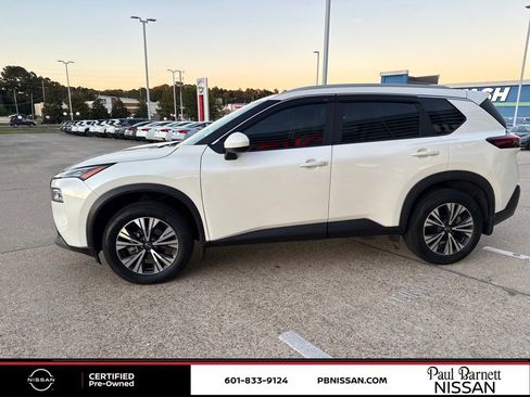 Certified 2023 Nissan Rogue SV w/ SV Premium B Package image 4