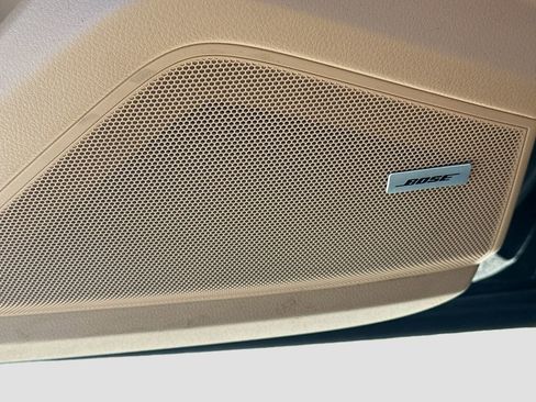 Used 2019 Porsche Cayenne Base image 19