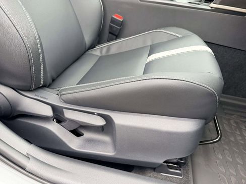 New 2026 Toyota Camry SE image 11