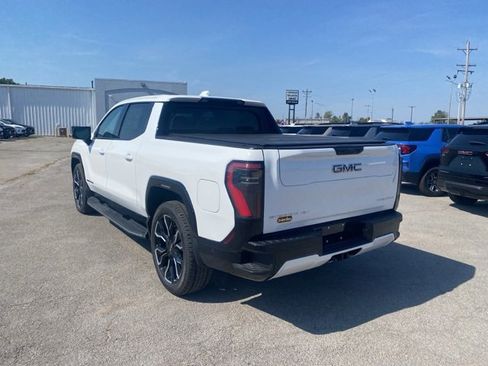 New 2025 GMC Sierra EV Denali image 4