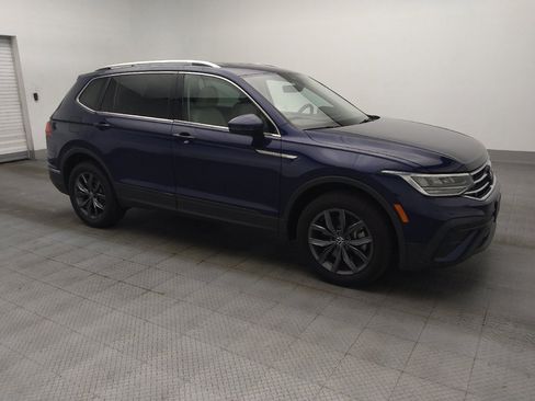 Used 2022 Volkswagen Tiguan SE AWD/4WD image 11