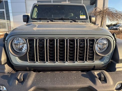 New 2026 Jeep Wrangler Unlimited Sport AWD/4WD image 11