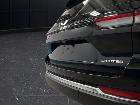 New 2025 Jeep Grand Cherokee Limited w/ Trailer Tow Package image 35