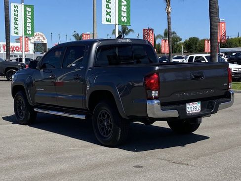 Certified 2018 Toyota Tacoma SR5 RWD image 40