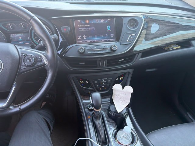 Used 2018 Buick Envision Essence FWD image 17