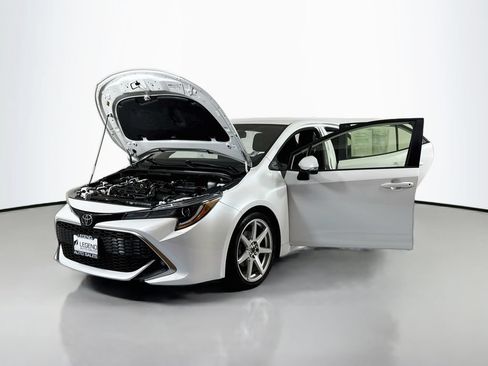 Used 2021 Toyota Corolla XSE FWD image 19