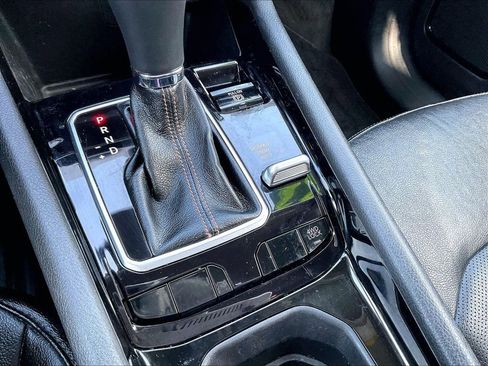 Used 2022 Jeep Compass Limited AWD/4WD image 32