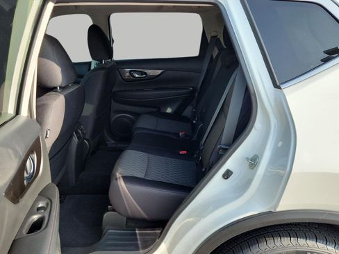 Used 2019 Nissan Rogue SV AWD/4WD image 20