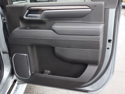 Used 2025 Chevrolet Silverado 2500 LTZ w/ LTZ Plus Package image 34