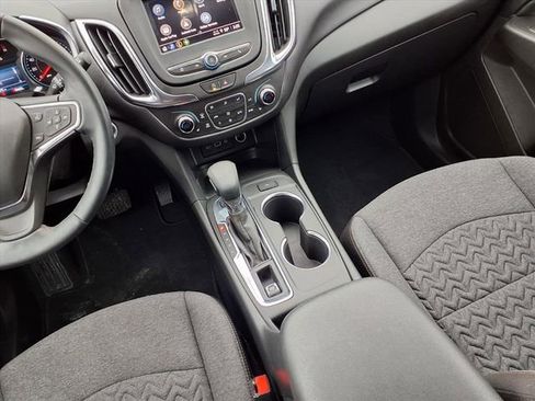 Used 2024 Chevrolet Equinox LT image 10