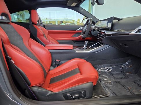 Used 2025 BMW M4 Competition RWD image 19