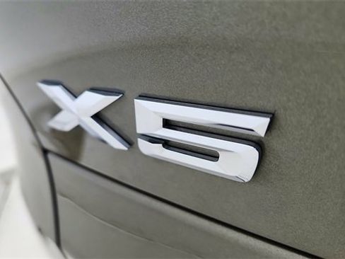 Used 2026 BMW X5 sDrive40i image 17