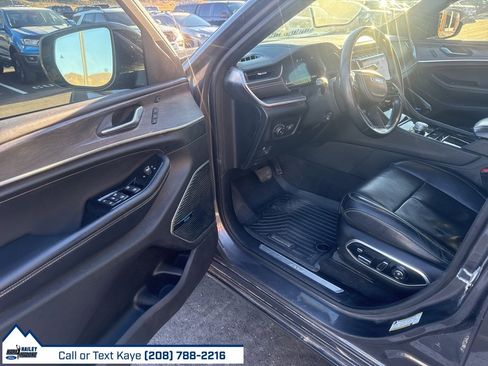 Used 2021 Jeep Grand Cherokee L Overland w/ Luxury Tech Group IV image 11