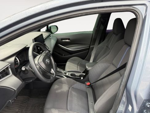 Used 2022 Toyota Corolla SE w/ SE Premium Package FWD image 9