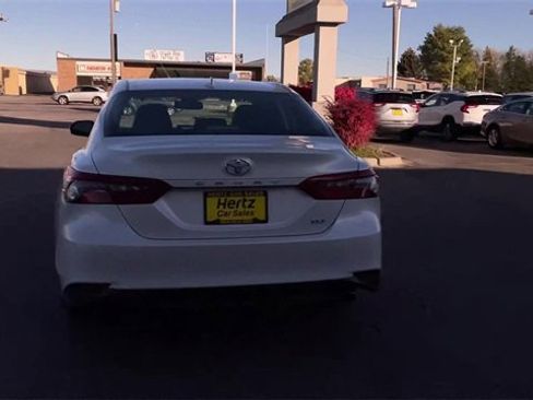 Used 2024 Toyota Camry XLE image 8