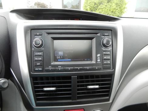 Used 2012 Subaru Forester 2.5X Limited image 3