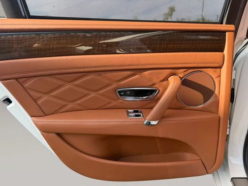 Used 2014 Bentley Flying Spur W12 AWD/4WD image 35
