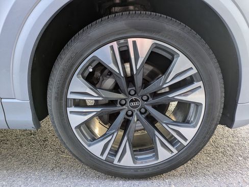 Certified 2025 Audi Q8 Premium w/ Black Optic Package image 31