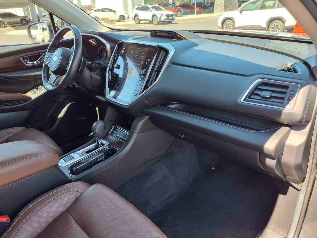 Used 2023 Subaru Ascent Touring AWD/4WD image 18