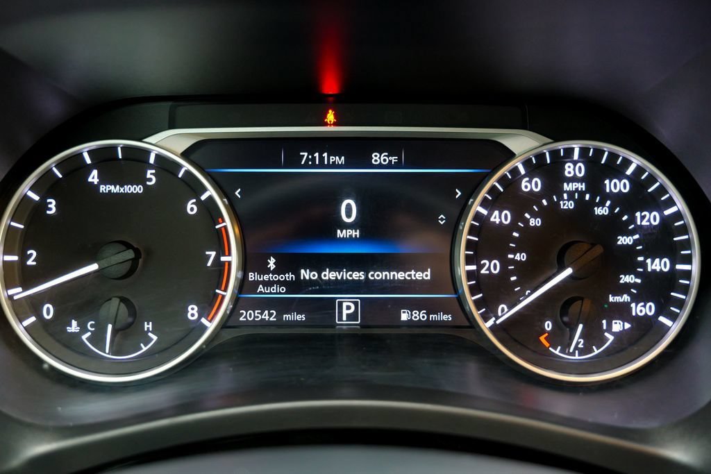 Used 2023 Nissan Sentra SR w/ SR Premium Package FWD image 44
