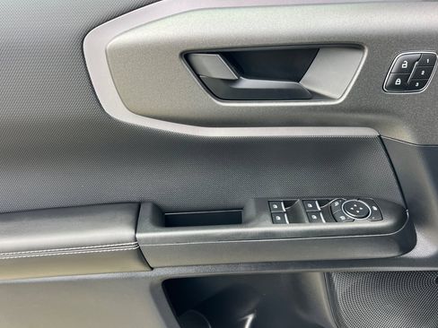 Used 2025 Ford Bronco Sport Outer Banks w/ Sasquatch Outer Banks Package image 11