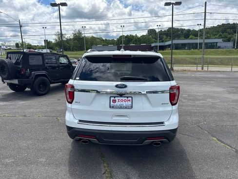 Used 2018 Ford Explorer XLT w/ Equipment Group 201A AWD/4WD image 7