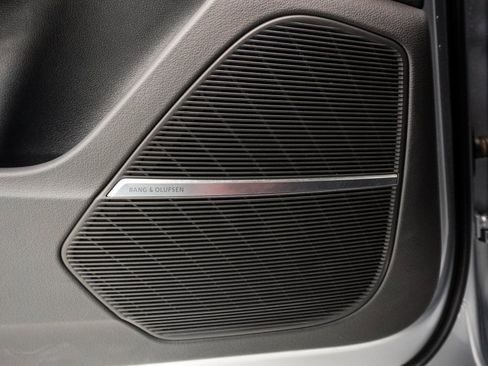 Used 2021 Audi Q8 Premium Plus image 27