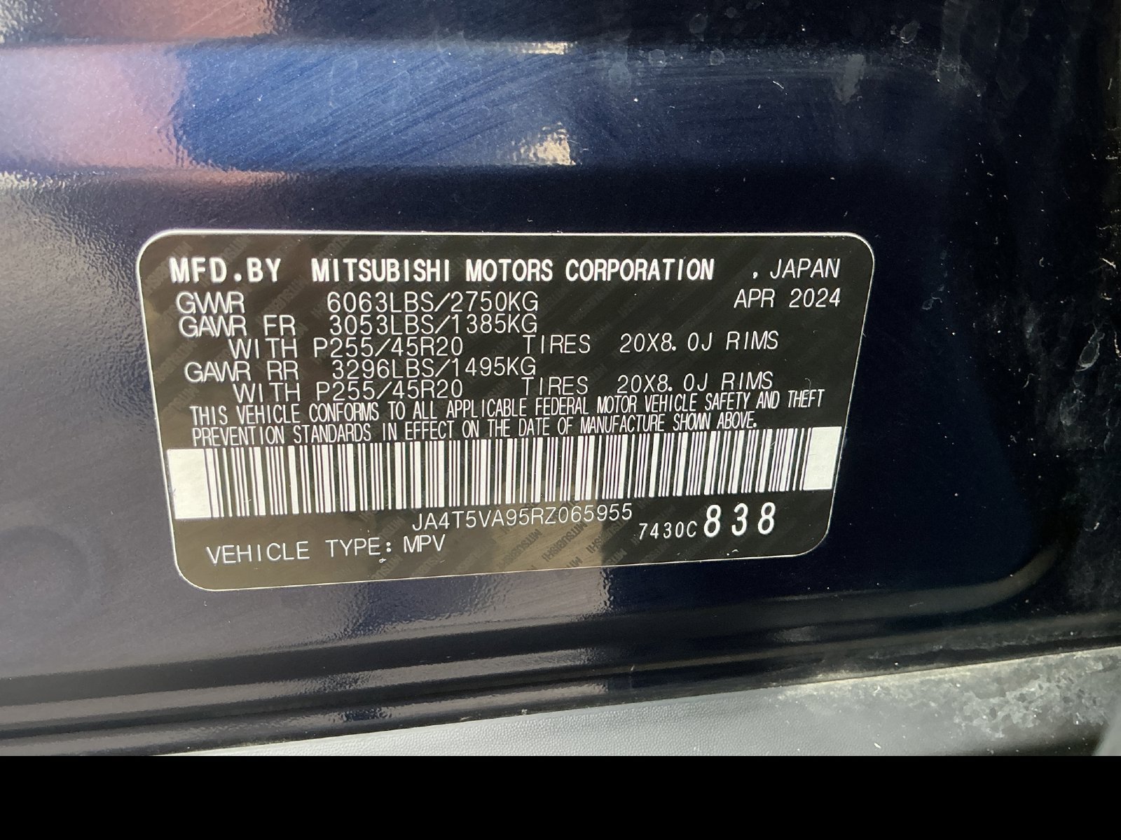Used 2024 Mitsubishi Outlander 4WD Plug-In Hybrid image 30