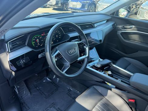 Used 2024 Audi Q8 e-tron Premium Plus w/ Premium Plus Package AWD/4WD image 10