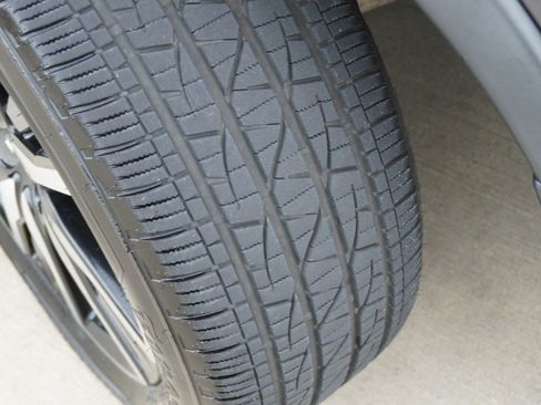 Used 2019 Honda Pilot Touring image 12