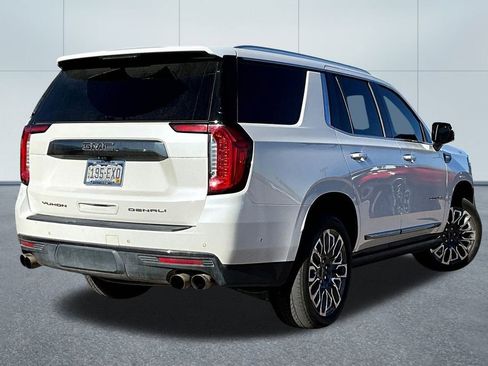 Used 2023 GMC Yukon Denali Ultimate image 2