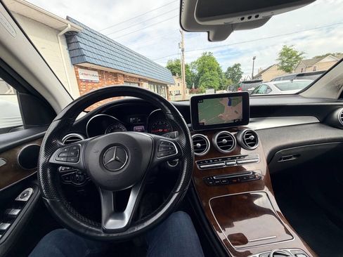 Used 2018 Mercedes-Benz GLC 300 image 9